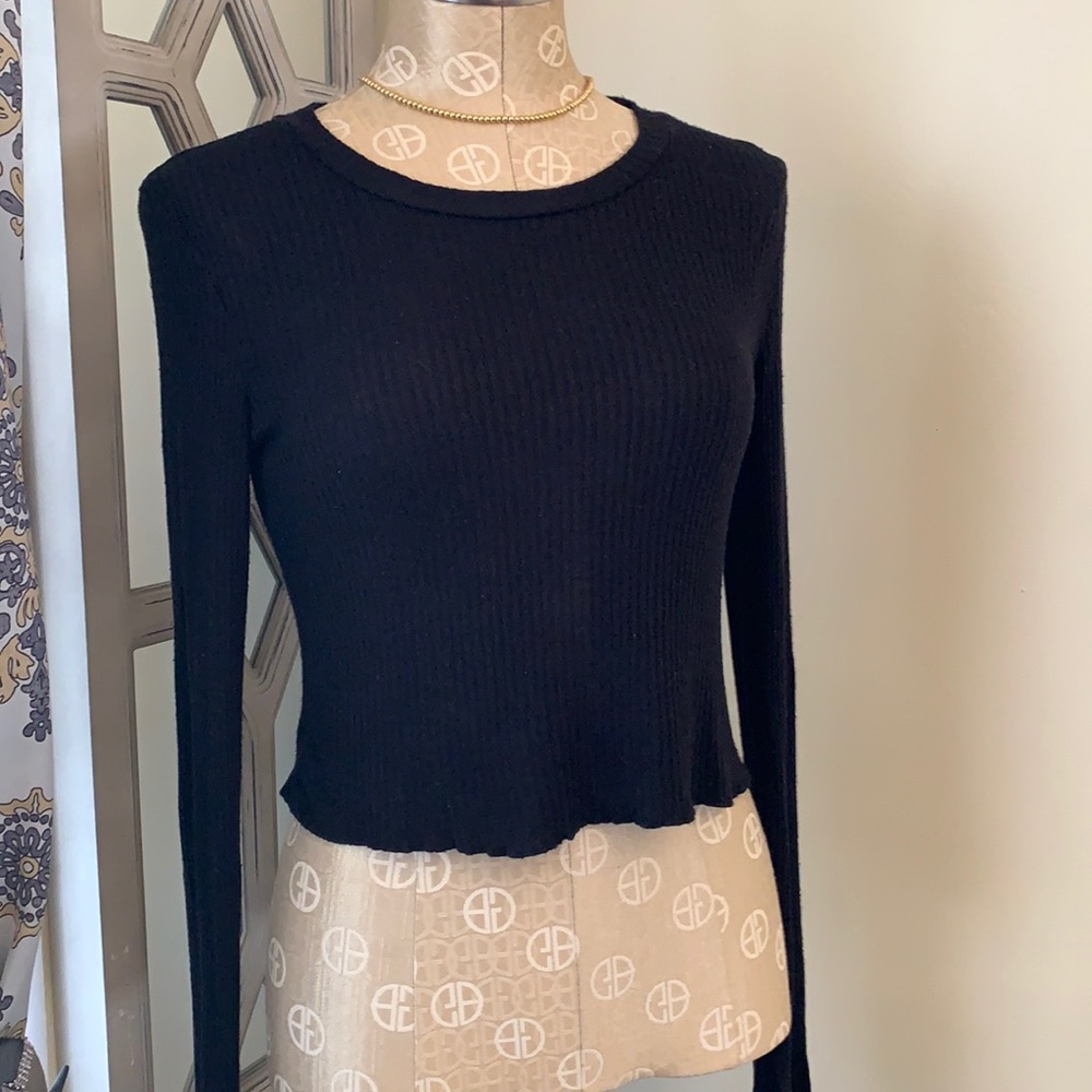Forever21 Crop top sweater Black Size M